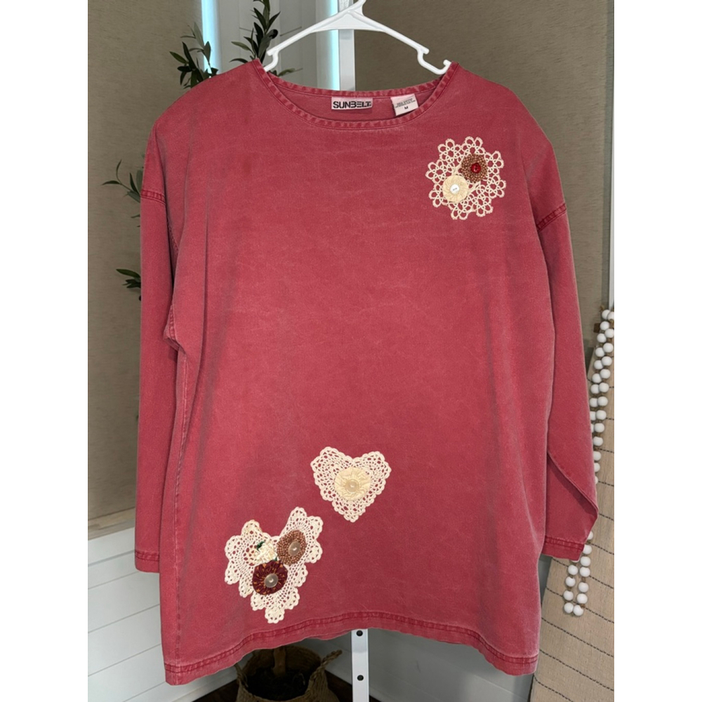 Women's Vintage Sunbelt Red Long Sleeve Tee with Cream Lace Appliques Size M